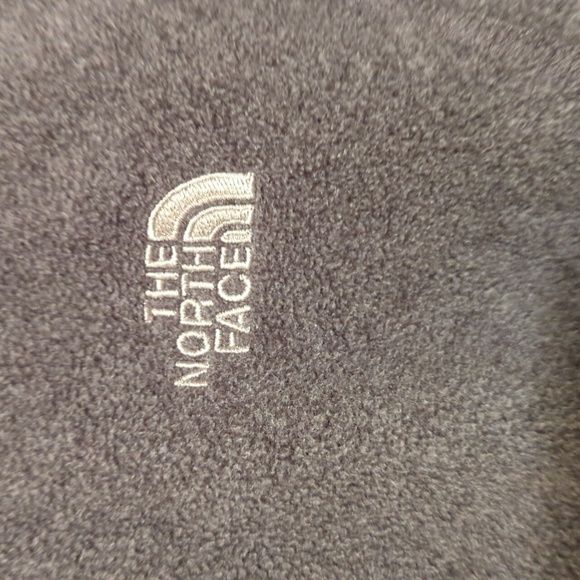 The North Face grey sweater size XS - Picture 4 of 7
